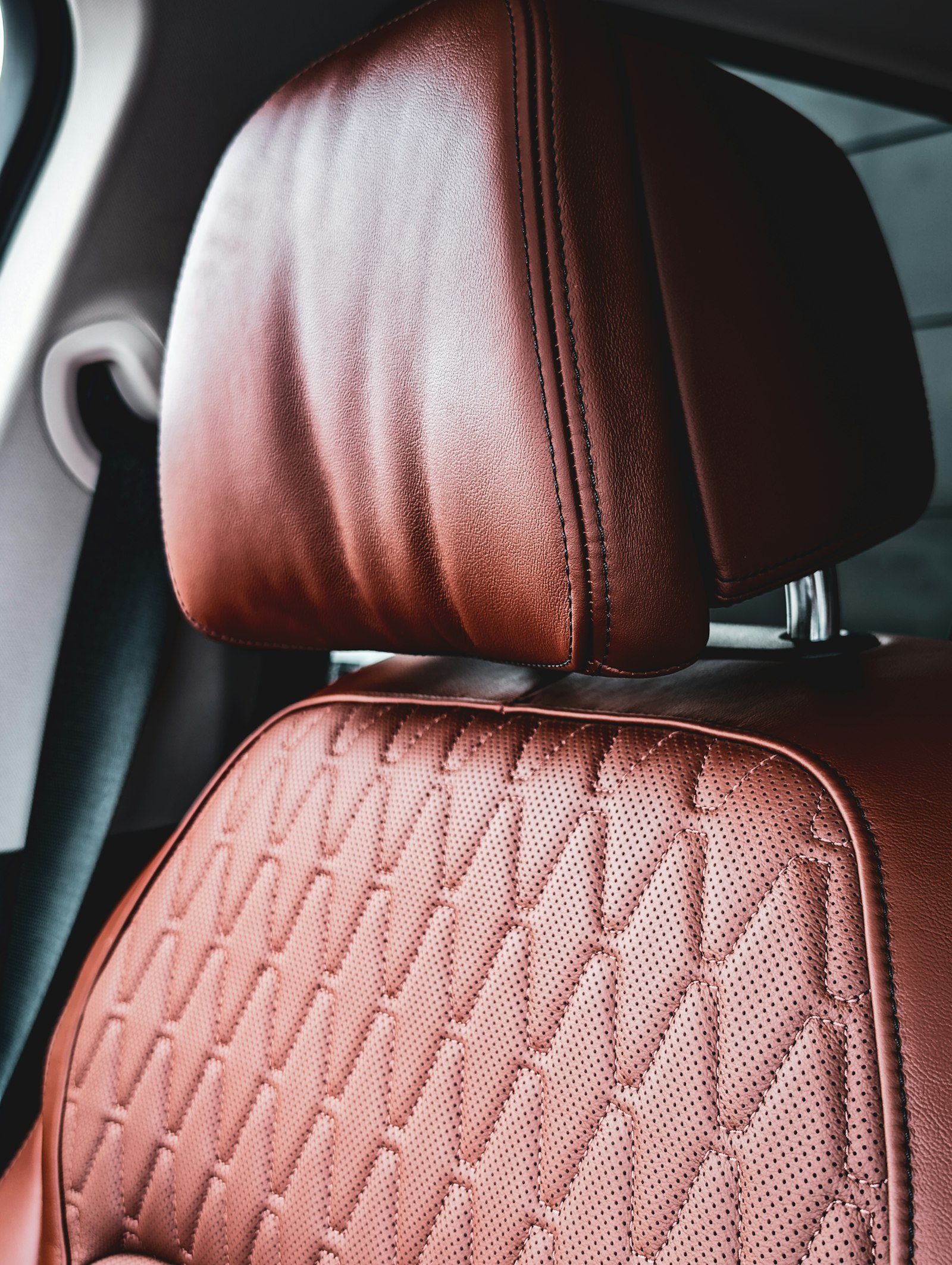 Avtomobil materiallari