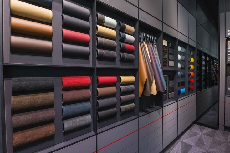 EVIM showroom — mato va charm rulonlari